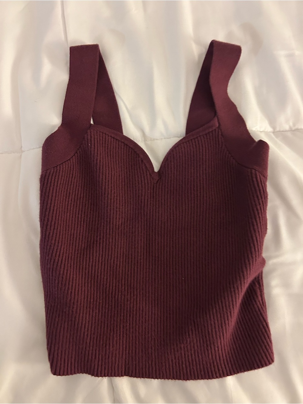Ribbed V-Neck Tank Top in Burgundy - Women’s Sleeveless Knit